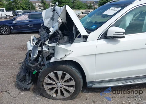 2017 Mercedes-Benz Gls 450 4Matic z USA, uszkodzony, nr VIN 4JGDF6EE9HA865946